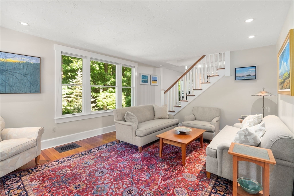 28 Brook Road Sharon, MA 02067 - Photo 4 of 22 Gallery Image 4