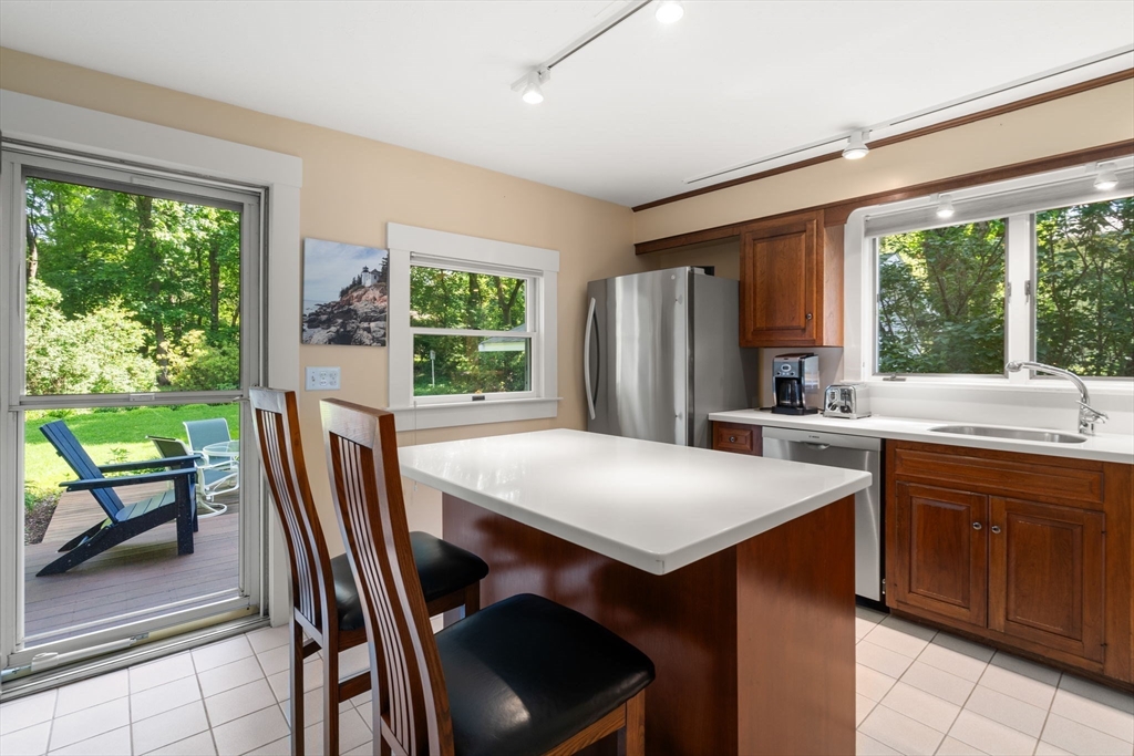 28 Brook Road Sharon, MA 02067 - Photo 8 of 22 Gallery Image 8