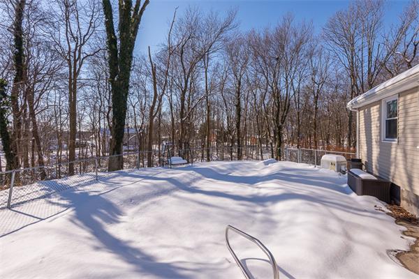 65 Bradley Rd Extension Braintree, MA 02184 - Photo 17 of 22 Gallery Image 17