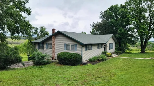 $250,000 | 1045 Yale Road, Mapleton, KS 66754