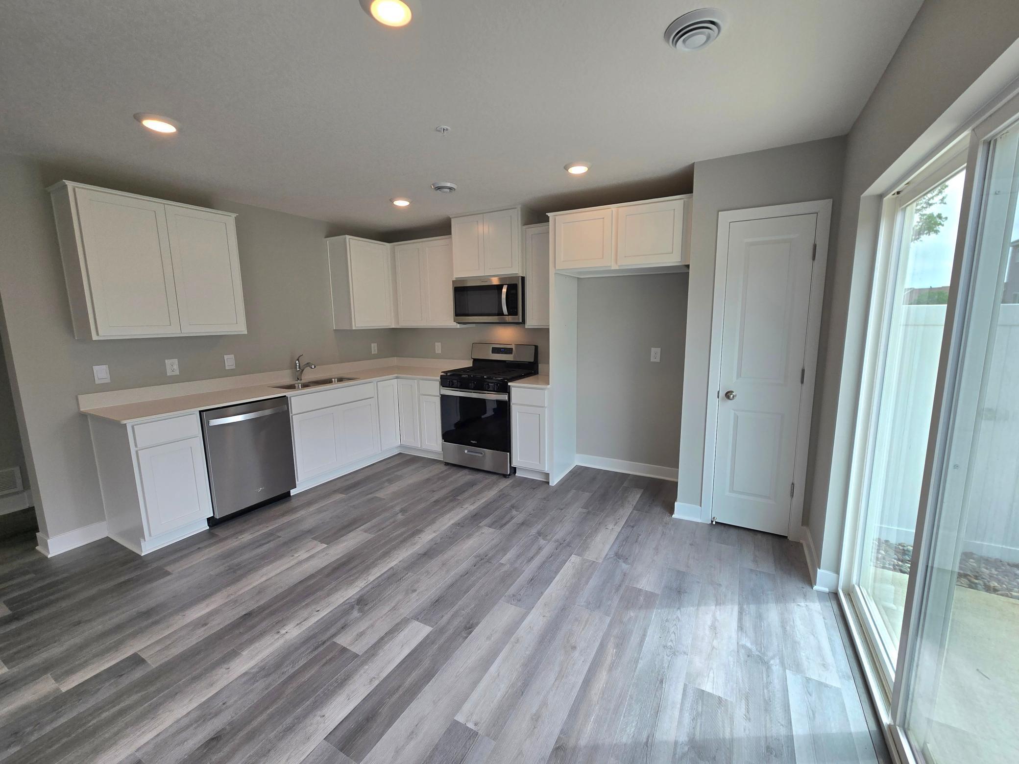 13684 Kaylemore Trail Rosemount, MN 55068 - Photo 15 of 60