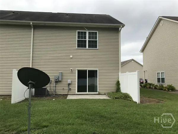 $1,800 | 210 Canyon Oak Loop, Richmond Hill, GA 31324