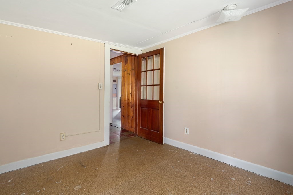 163 Topsfield Road Ipswich, MA 01938 - Photo 13 of 29 an empty room with closet
