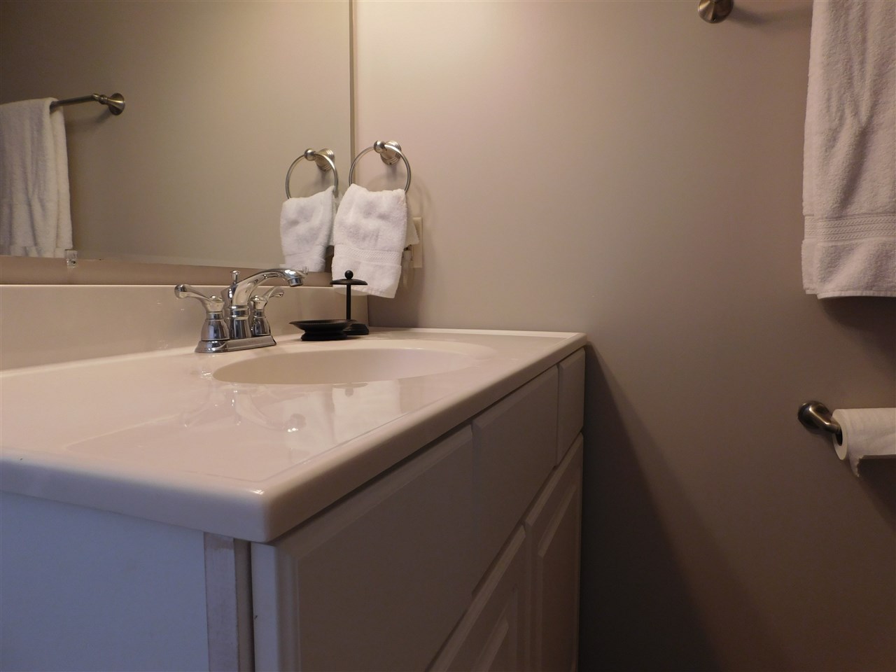 8780 East Hatchery Road Syracuse, IN 46567 - Photo 33 of 36 Gallery Image 33