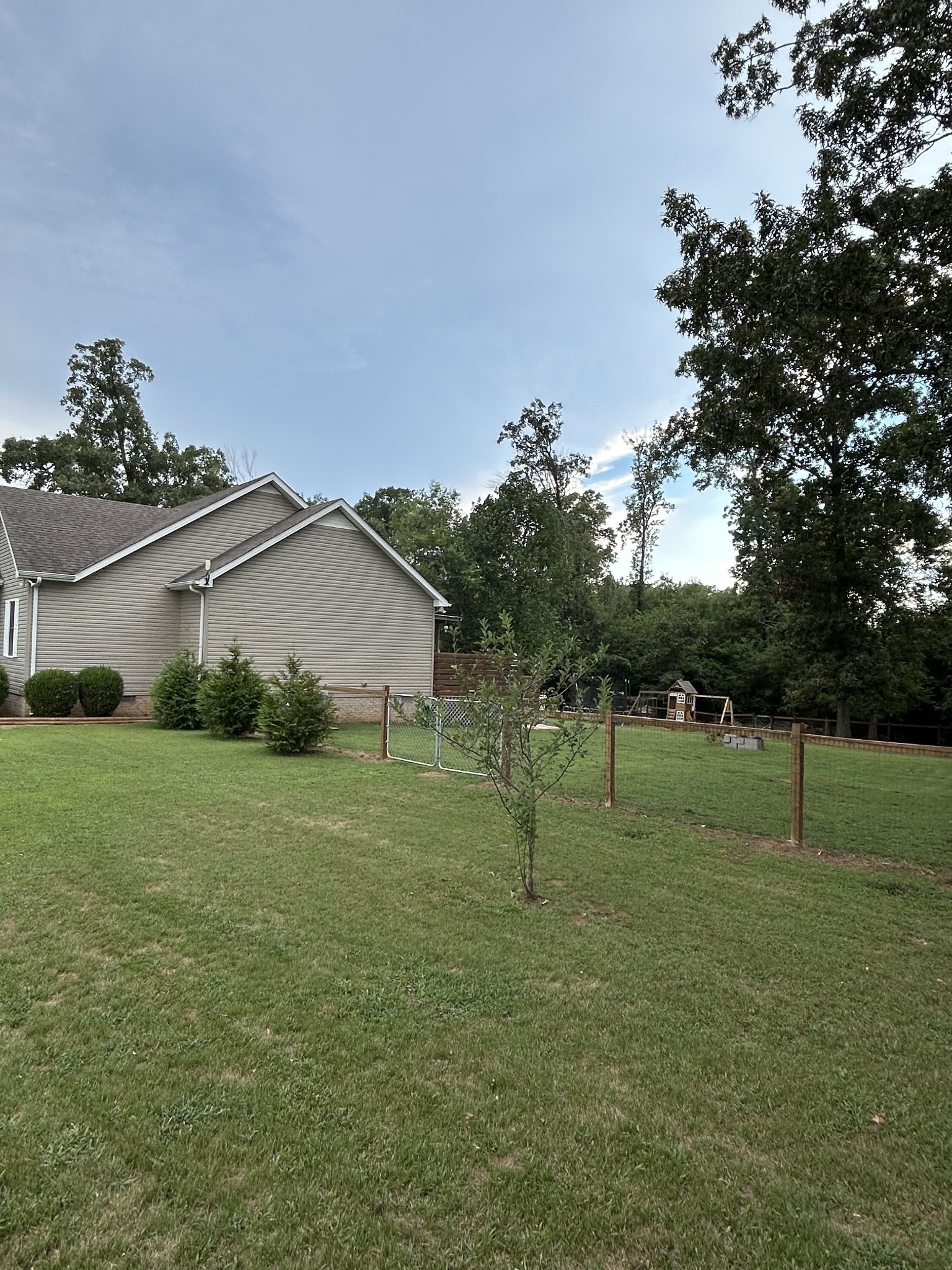 999 Featherstone Cemetary Road Decherd, TN 37324 - Photo 5 of 30