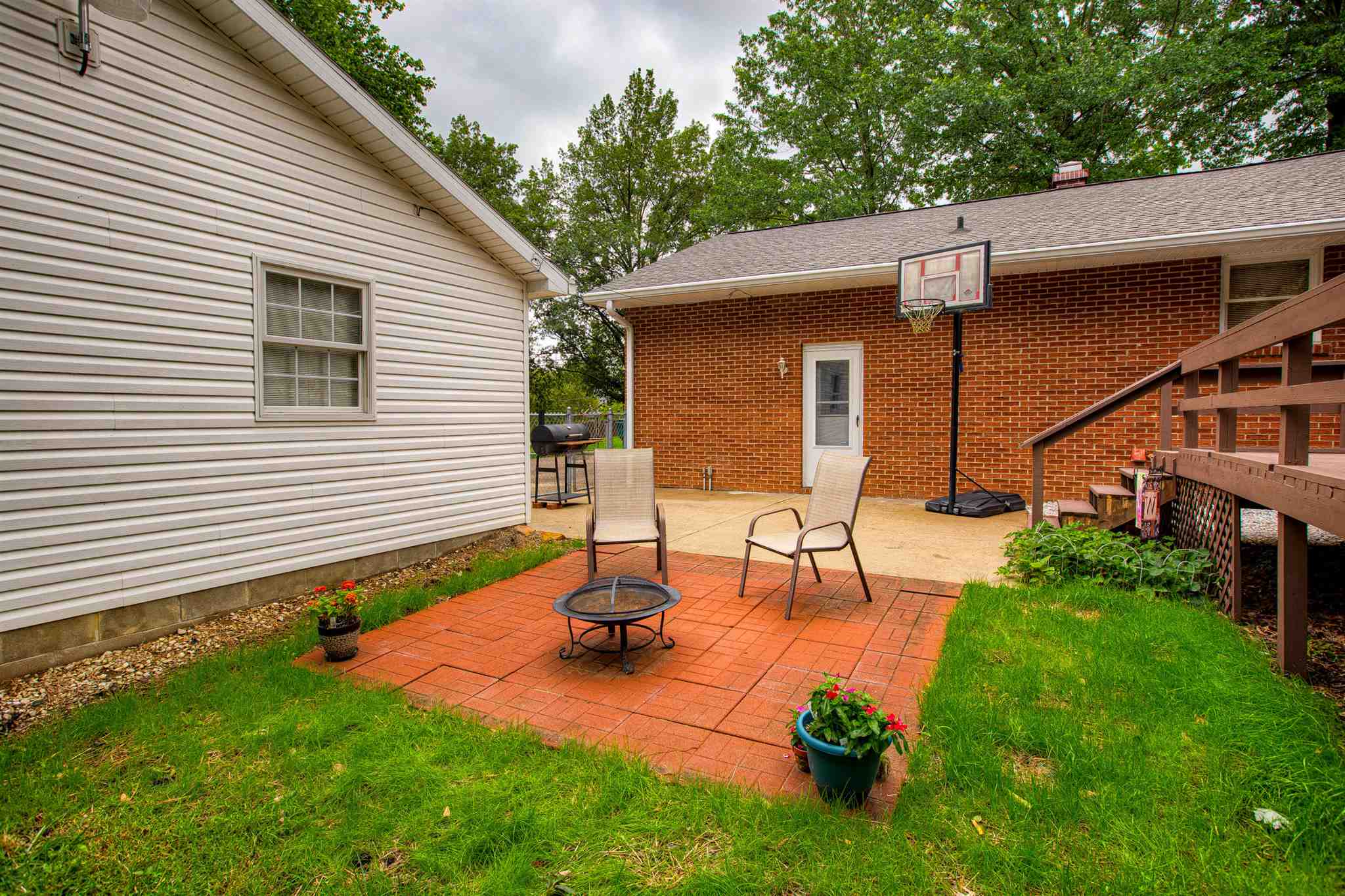 6916 Old State Road Evansville, IN 47710 - Photo 13 of 21 Gallery Image 13