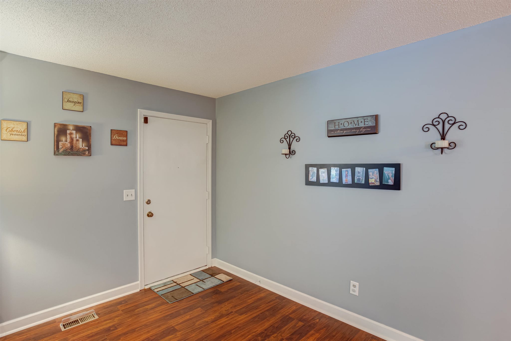 6916 Old State Road Evansville, IN 47710 - Photo 6 of 21 Gallery Image 6