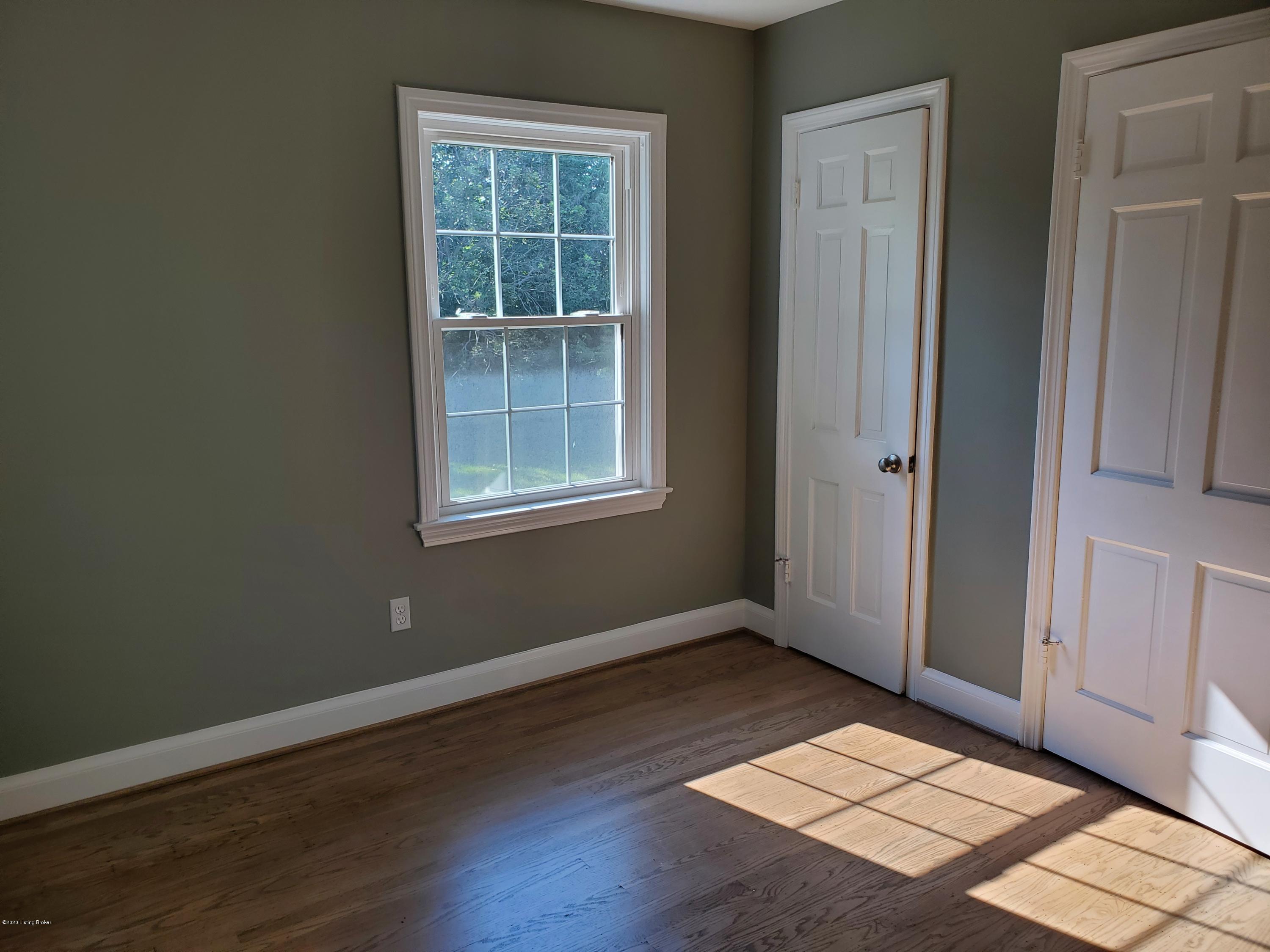 302 Old Farm Road Louisville, KY 40207 - Photo 28 of 33 302oldfarm44