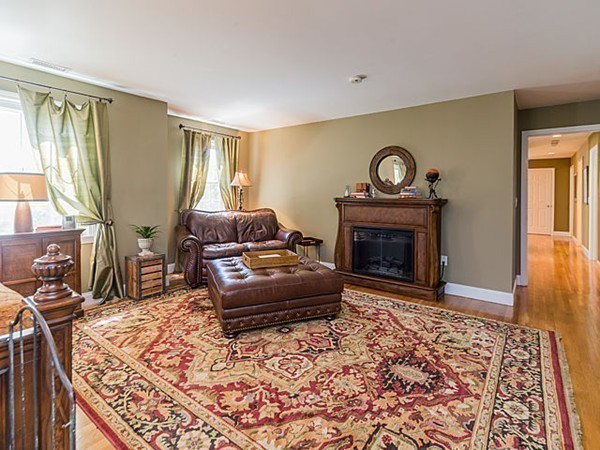 44 Marshall Road Wellesley, MA 02482 - Photo 18 of 30 Gallery Image 18