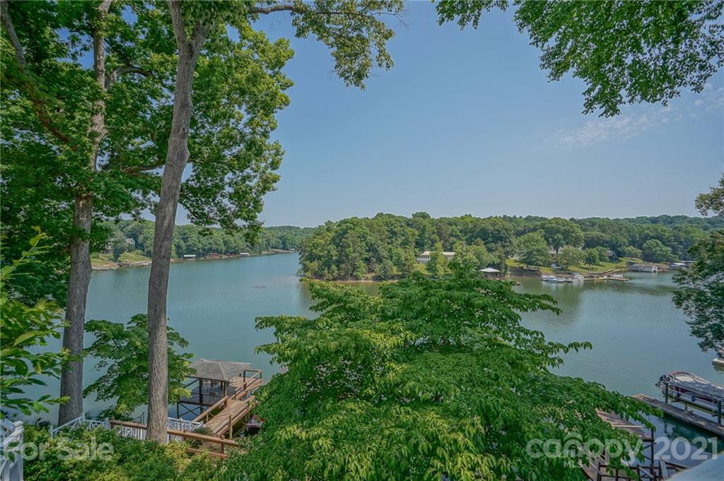 14034 Point Lookout Road Charlotte, NC 28278 - Photo 15 of 45 Gallery Image 15