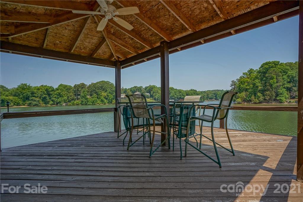 14034 Point Lookout Road Charlotte, NC 28278 - Photo 17 of 45 Gallery Image 17