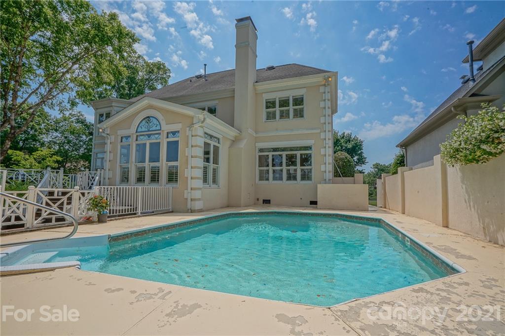 14034 Point Lookout Road Charlotte, NC 28278 - Photo 18 of 45 Gallery Image 18