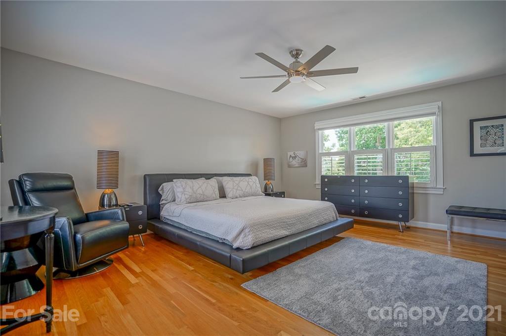 14034 Point Lookout Road Charlotte, NC 28278 - Photo 19 of 45 Gallery Image 19