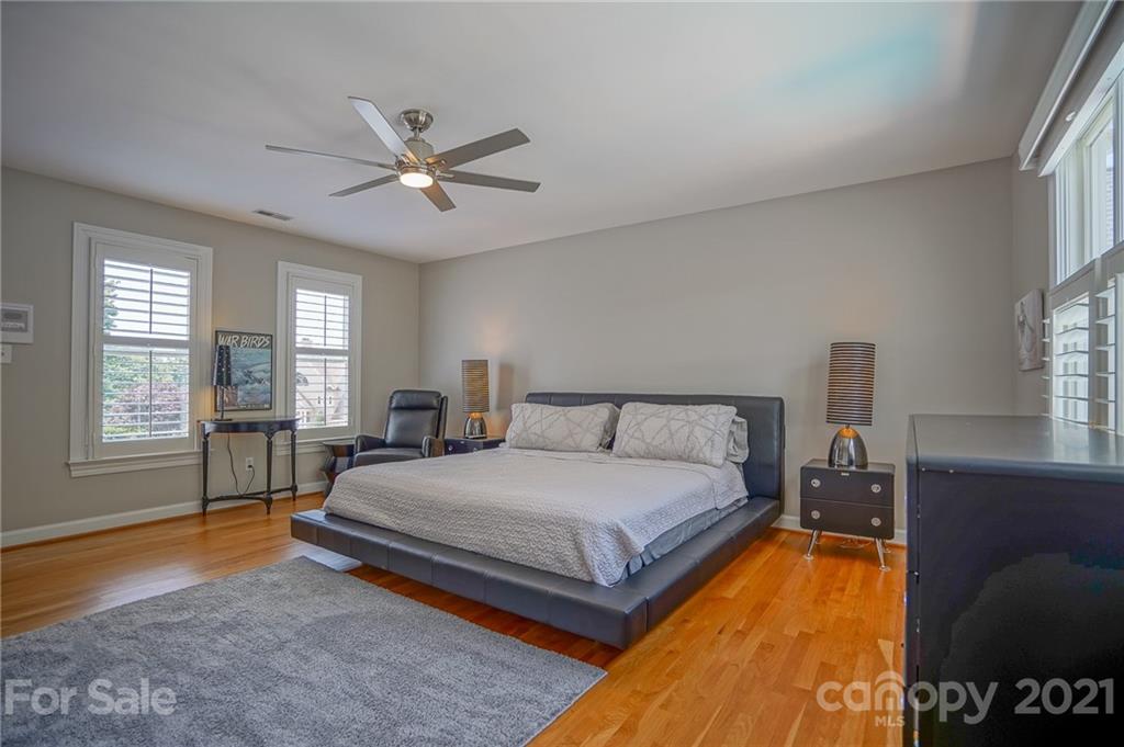 14034 Point Lookout Road Charlotte, NC 28278 - Photo 20 of 45 Gallery Image 20