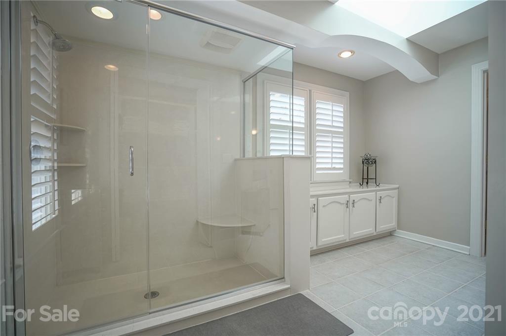 14034 Point Lookout Road Charlotte, NC 28278 - Photo 31 of 45 Gallery Image 31