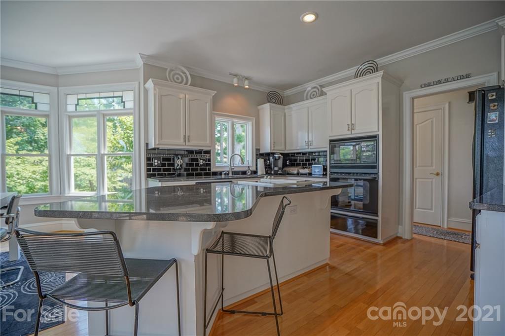 14034 Point Lookout Road Charlotte, NC 28278 - Photo 43 of 45 Gallery Image 43