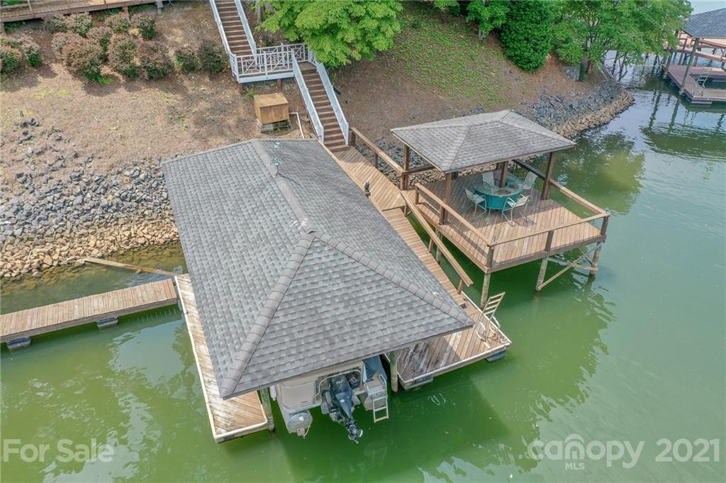 14034 Point Lookout Road Charlotte, NC 28278 - Photo 8 of 45 Gallery Image 8