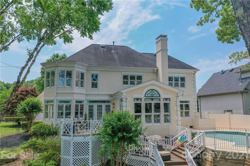 14034 Point Lookout Road Charlotte, NC 28278 - Photo 10 of 45 Gallery Image 10