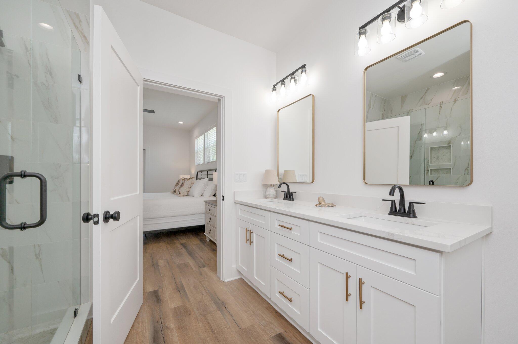 4550 Luke Avenue Destin, FL 32541 - Photo 32 of 69 2nd Level Bathroom for Bedroom #3
