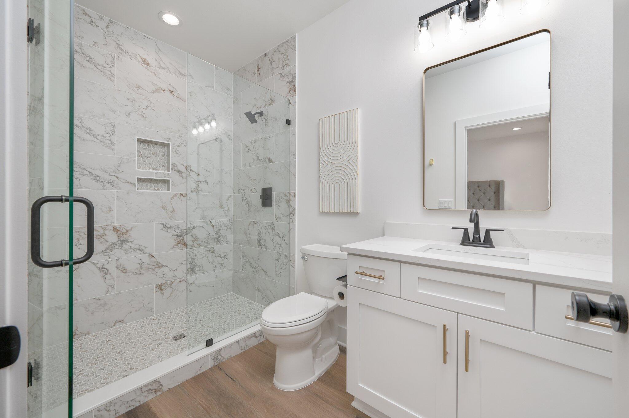 4550 Luke Avenue Destin, FL 32541 - Photo 40 of 69 2nd Level Bathroom for Bedroom #5