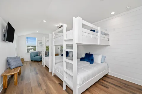 $2,750,000 | 4550 Luke Avenue, Destin, FL 32541