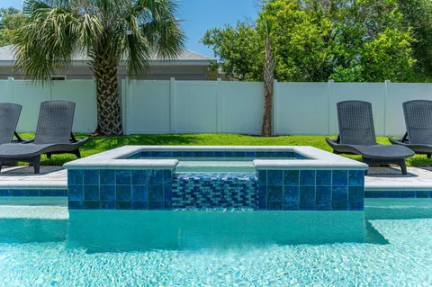 $2,750,000 | 4550 Luke Avenue, Destin, FL 32541