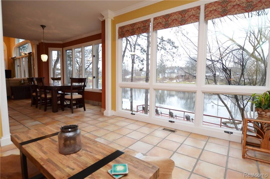 469 John R Street Milford, MI 48381 - Photo 14 of 40 Open & Bright