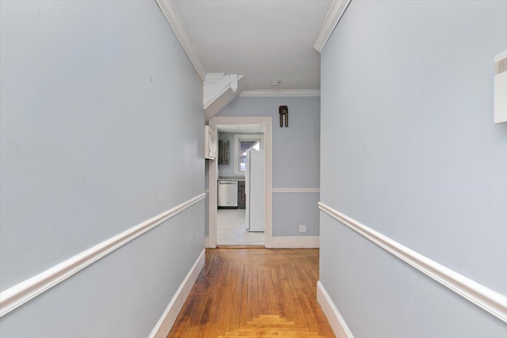 293 Albion Street Wakefield, MA 01880 - Photo 7 of 42