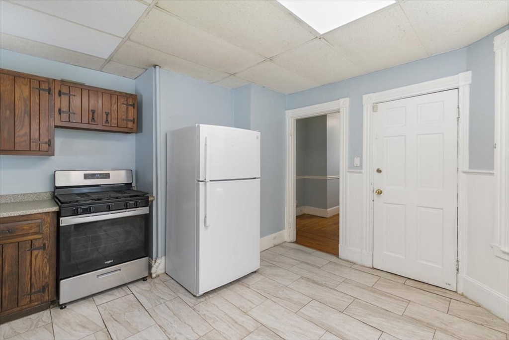 293 Albion Street Wakefield, MA 01880 - Photo 10 of 42