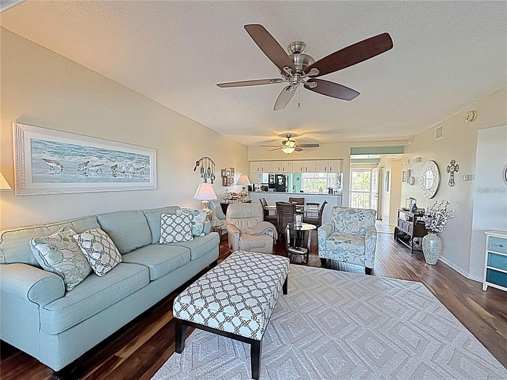 6205 Shoreline Drive, Unit 1305 St. Petersburg, FL 33708 - Photo 6 of 33