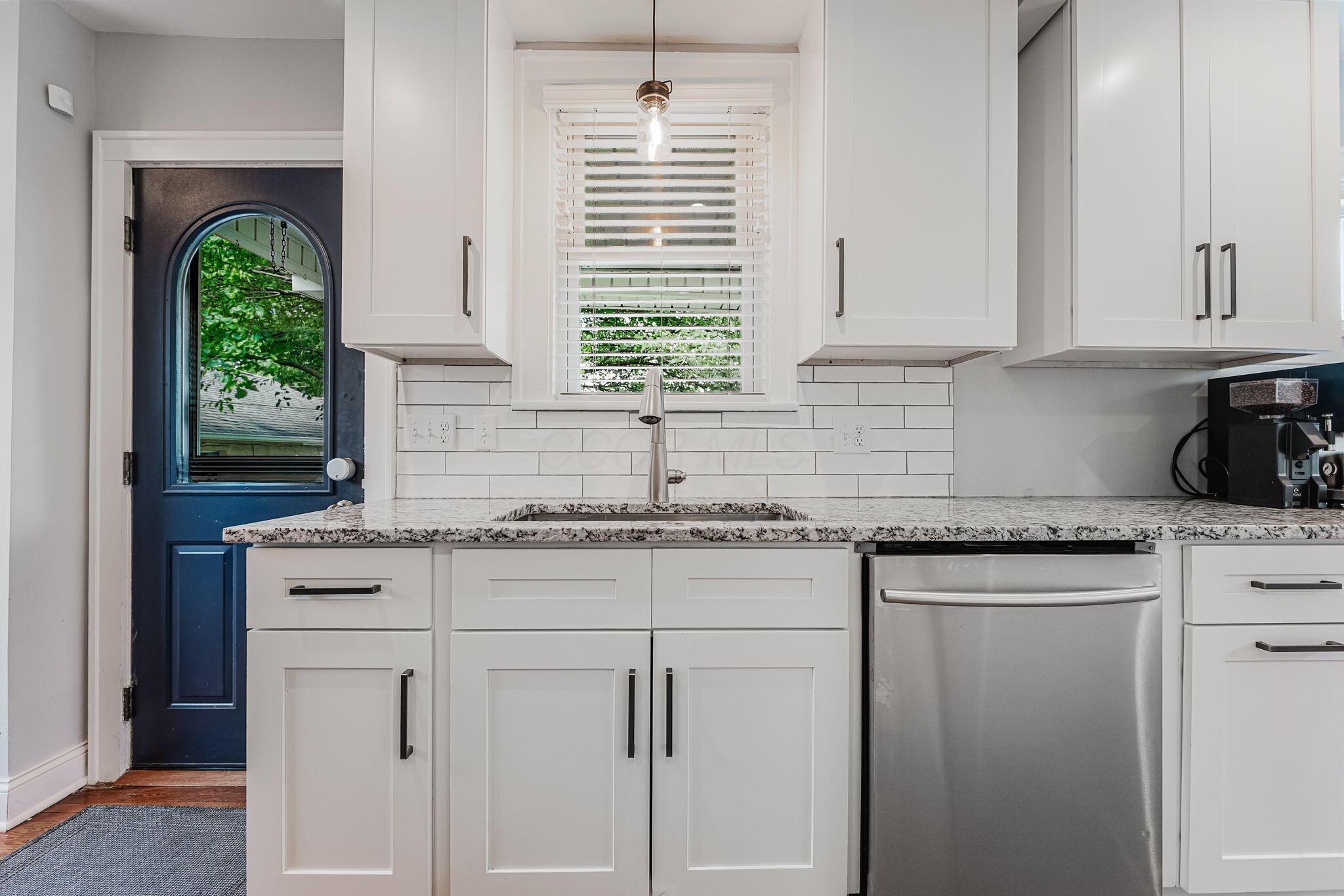 867 Oxley Road Columbus, OH 43212 - Photo 28 of 66 Kitchen