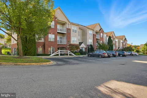 $370,000 | 2503 Amber Orchard Court West, Unit 303, Odenton, MD 21113