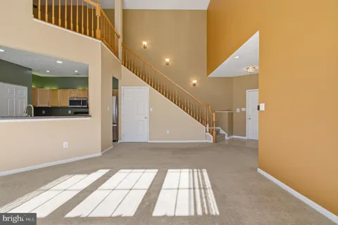 $370,000 | 2503 Amber Orchard Court West, Unit 303, Odenton, MD 21113