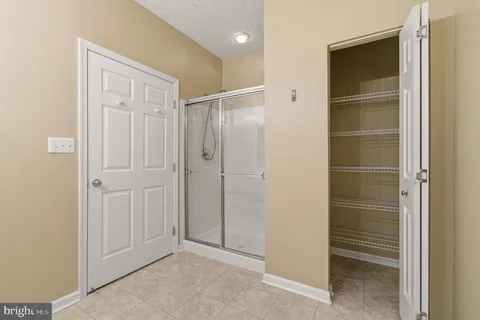 $370,000 | 2503 Amber Orchard Court West, Unit 303, Odenton, MD 21113