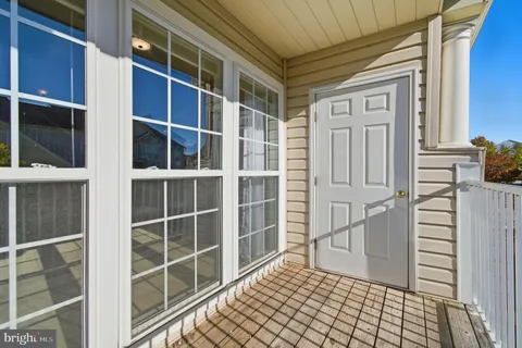 $370,000 | 2503 Amber Orchard Court West, Unit 303, Odenton, MD 21113