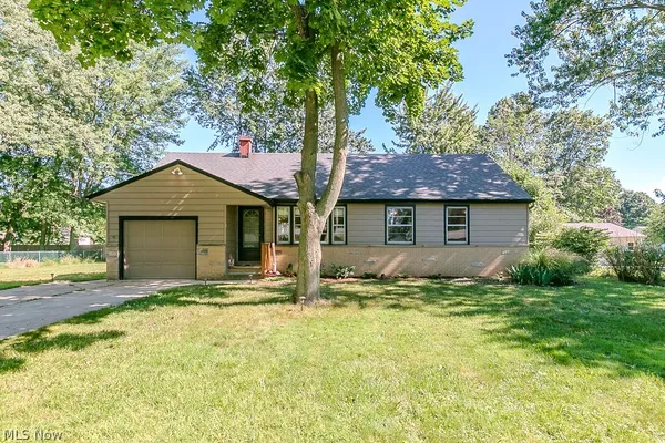 $215,000 | 7205 Welland Drive, Mentor, OH 44060
