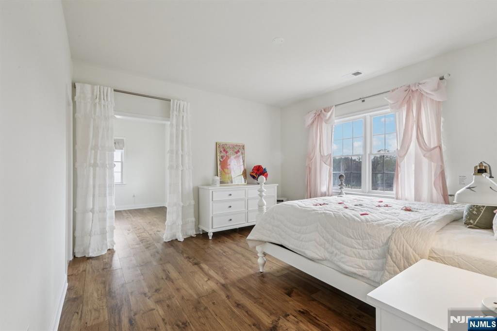 22 Woodmere Road Upper Saddle River, NJ 07458 - Photo 20 of 40