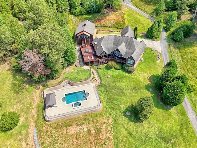 $1,299,999 | 340 Autumn Trail, Franklin, NC 28734