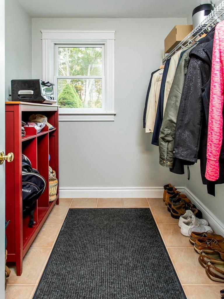 57 Schooner Ridge Road Cumberland Foreside, ME 04110 - Photo 31 of 37 The Mud Room