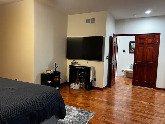 $580,000 | 5942 County Road 1700 North, Woodlawn, IL 62898