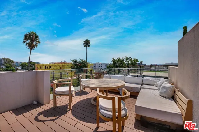 $5,500 | 1249 North Formosa Avenue, West Hollywood, CA 90046