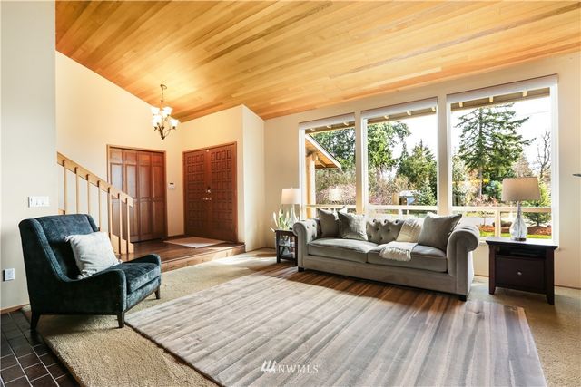 $1,320,000 | 14404 Southeast 216th Street, Kent, WA 98042