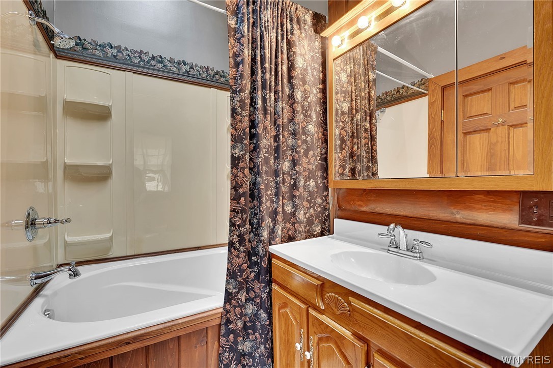 314 Bloomingdale Road Akron, NY 14001 - Photo 21 of 41