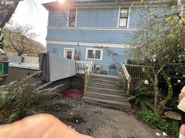 $550,000 | 18 South Collier Street, Coquille, OR 97423