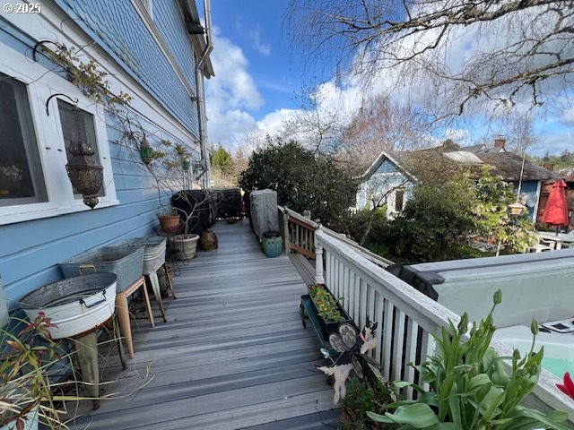 18 South Collier Street Coquille, OR 97423 - Photo 41 of 48 a view of balcony with furniture