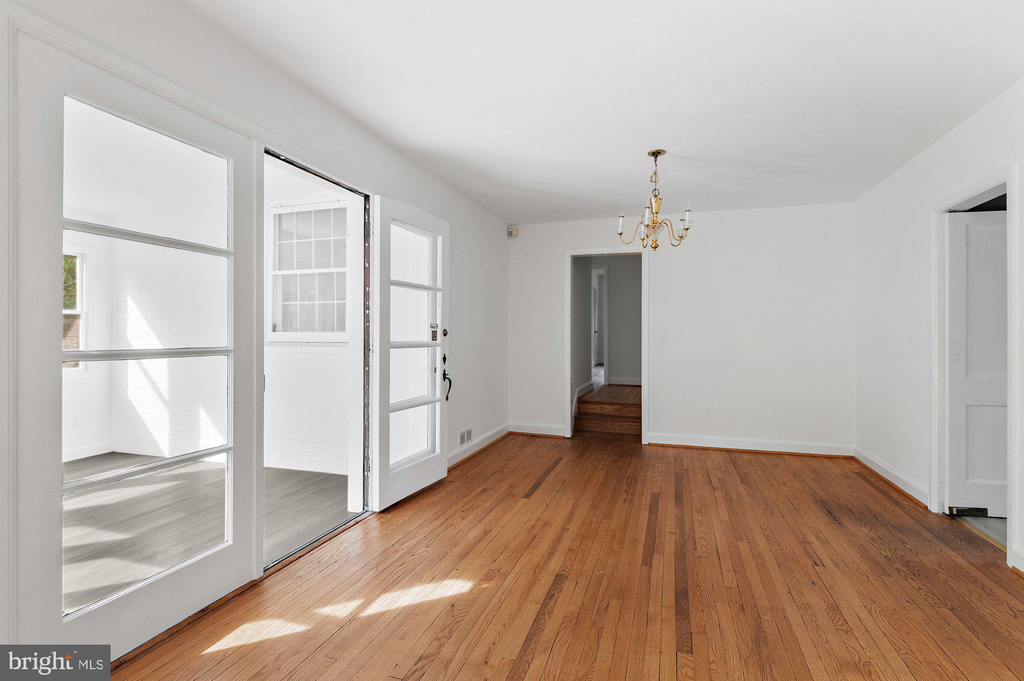 9225 Levelle Drive Chevy Chase, MD 20815 - Photo 11 of 37 Dining Room w/ Adjacent Florida Room