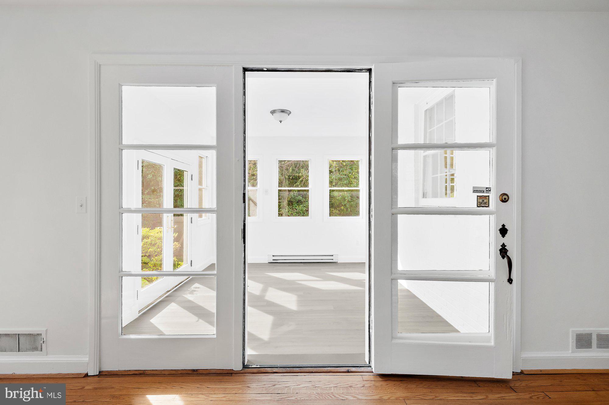 9225 Levelle Drive Chevy Chase, MD 20815 - Photo 14 of 37 Florida Room