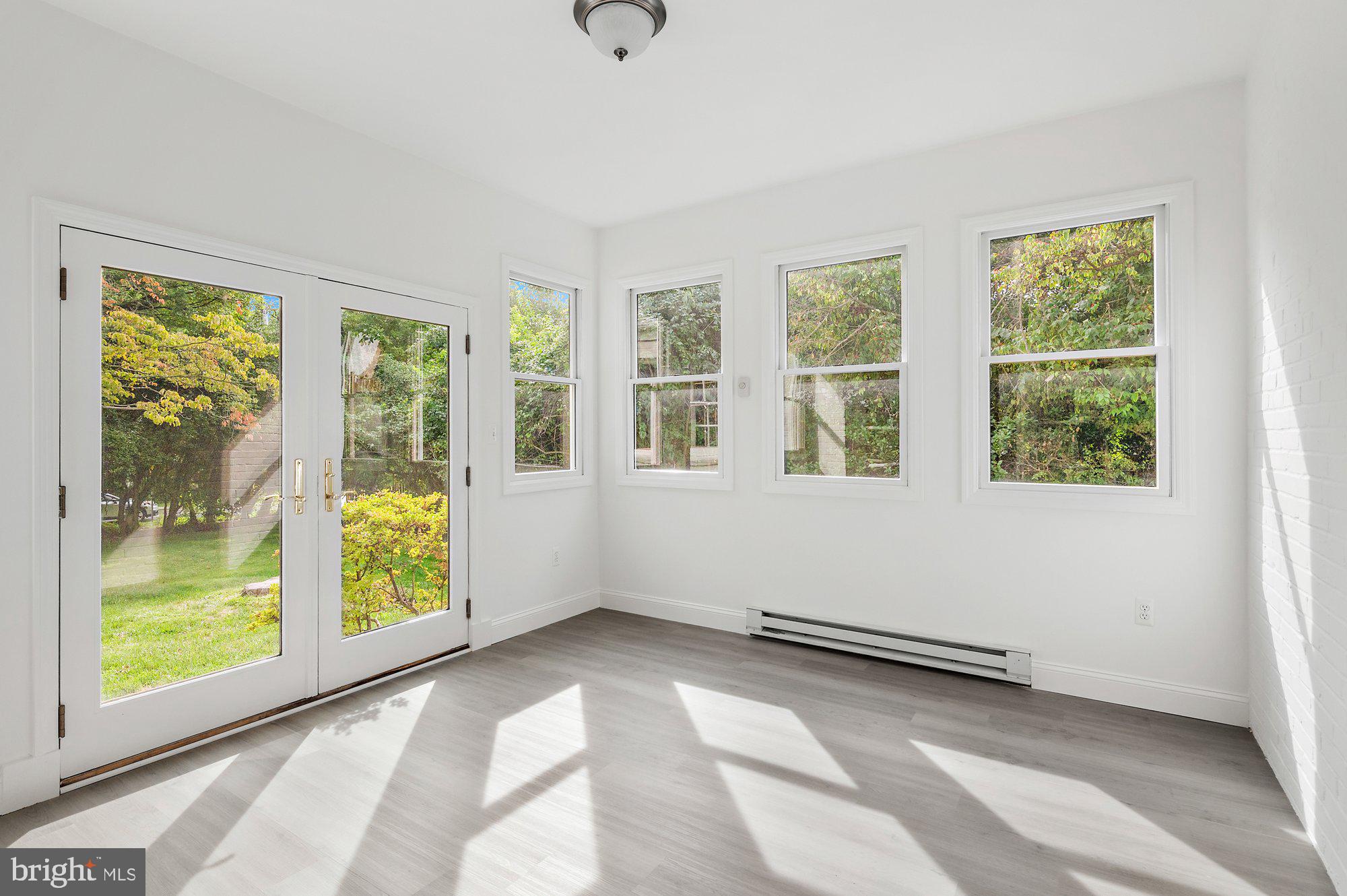 9225 Levelle Drive Chevy Chase, MD 20815 - Photo 16 of 37 Florida Room