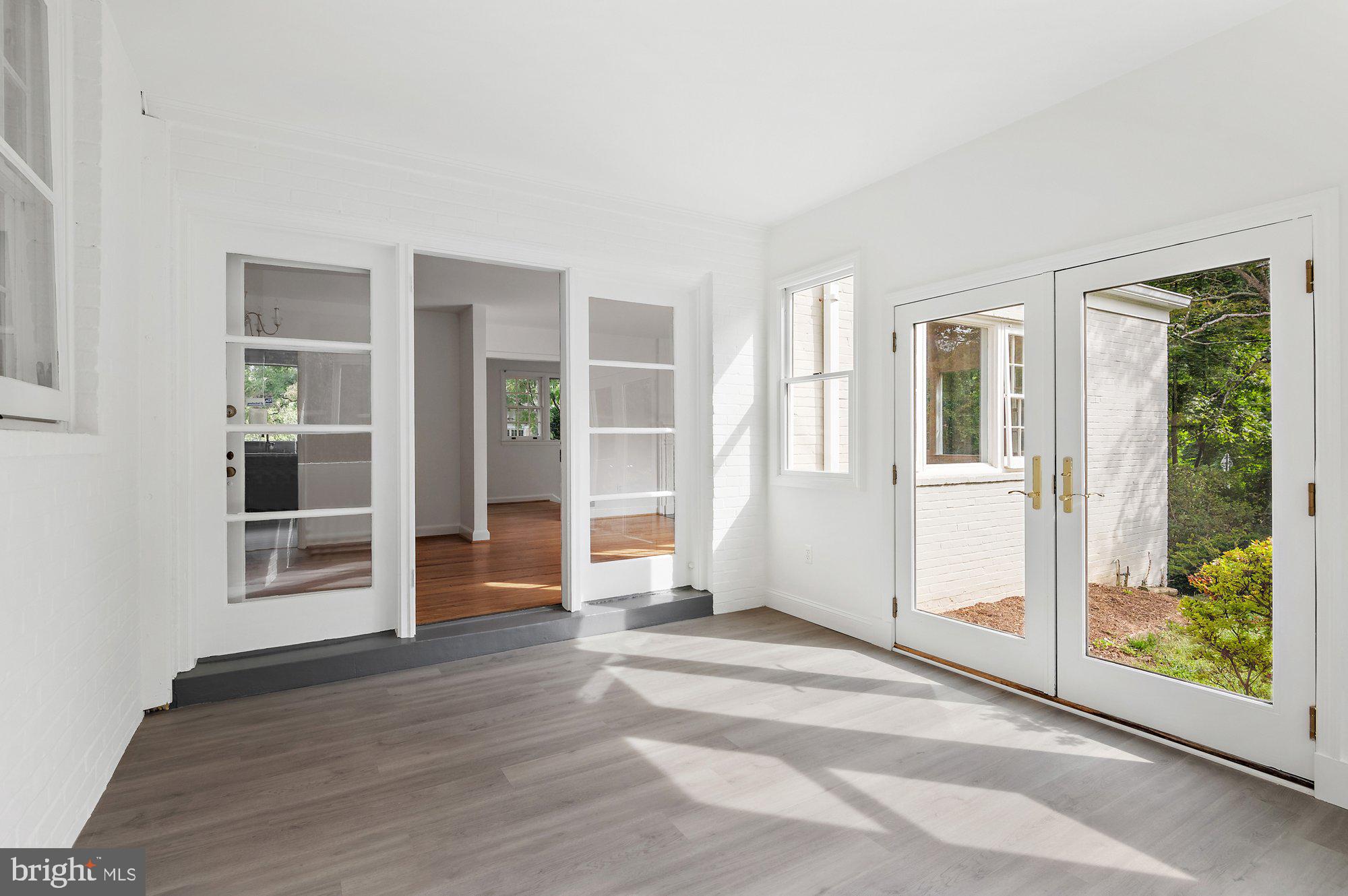 9225 Levelle Drive Chevy Chase, MD 20815 - Photo 17 of 37 Florida Room