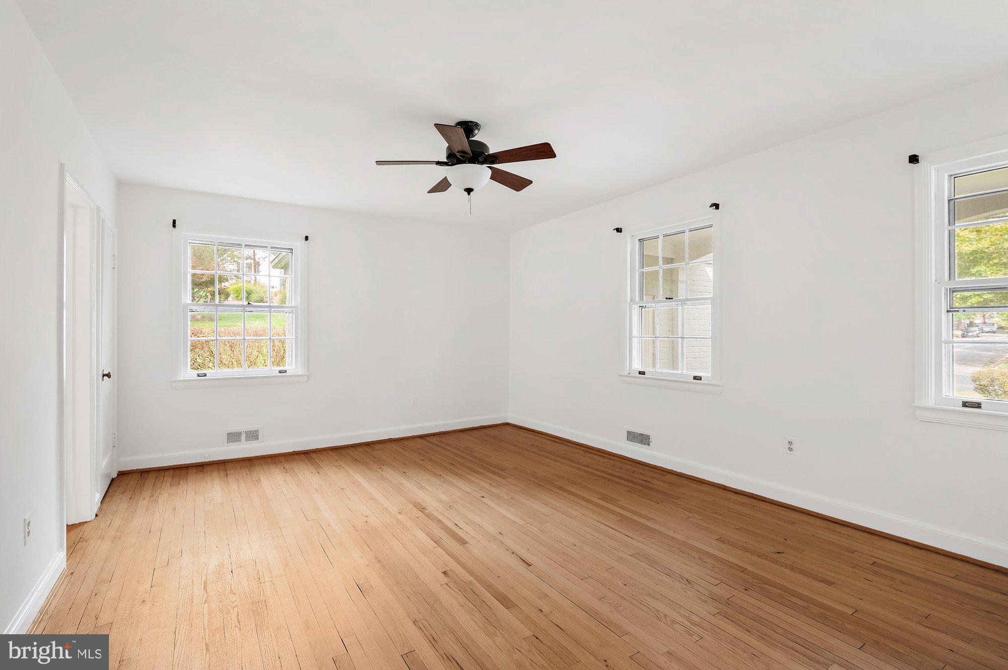 9225 Levelle Drive Chevy Chase, MD 20815 - Photo 21 of 37 Primary Bedroom